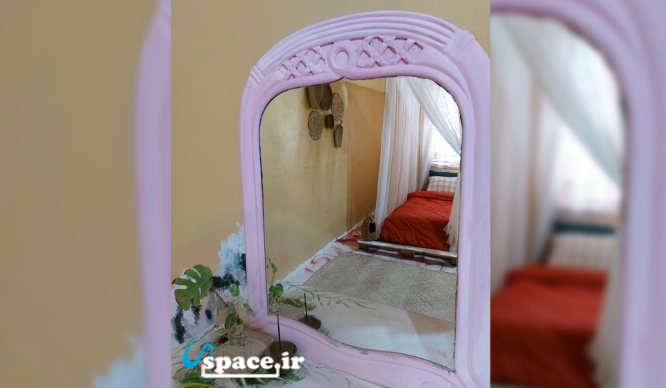 نمای داخلی اتاق اقامتگاه خانه ماه - جزیره قشم - شهر طبل
